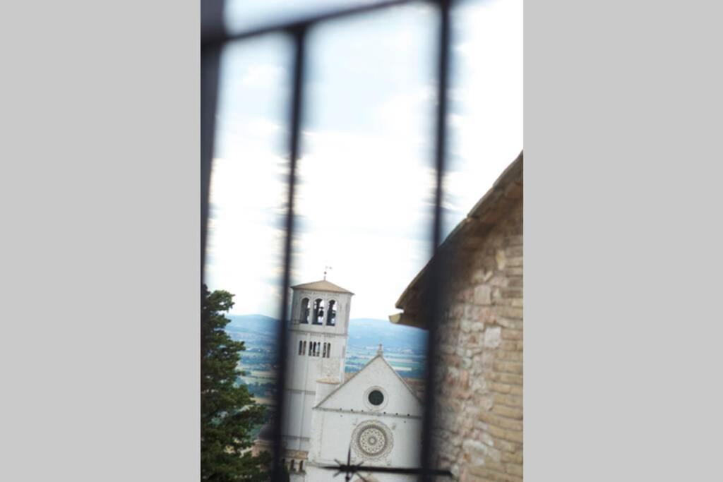 Francesco House Family Apartment Assisi Exterior photo